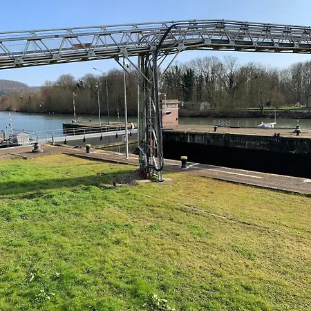 L Pres Des Ecluses *