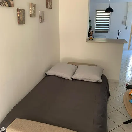 L Pres Des Ecluses شقة *